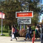 大学トランスファーで有名なランガラ・カレッジ（Langara College）に見学に行ってきました。
