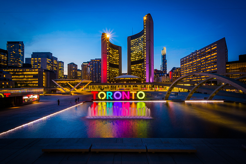 Toronto's City Hall, Nathan Phillips Square. (Shutterstock)